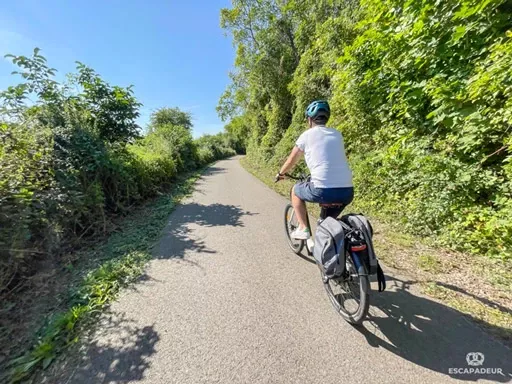 Sur la voie verte à vélos électrique